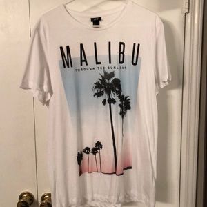 H\u0026M | Shirts | Hm Malibu Graphic Tee 